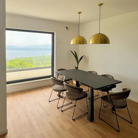 Daire Luxury In Nature With Pool & Gym Kostrena